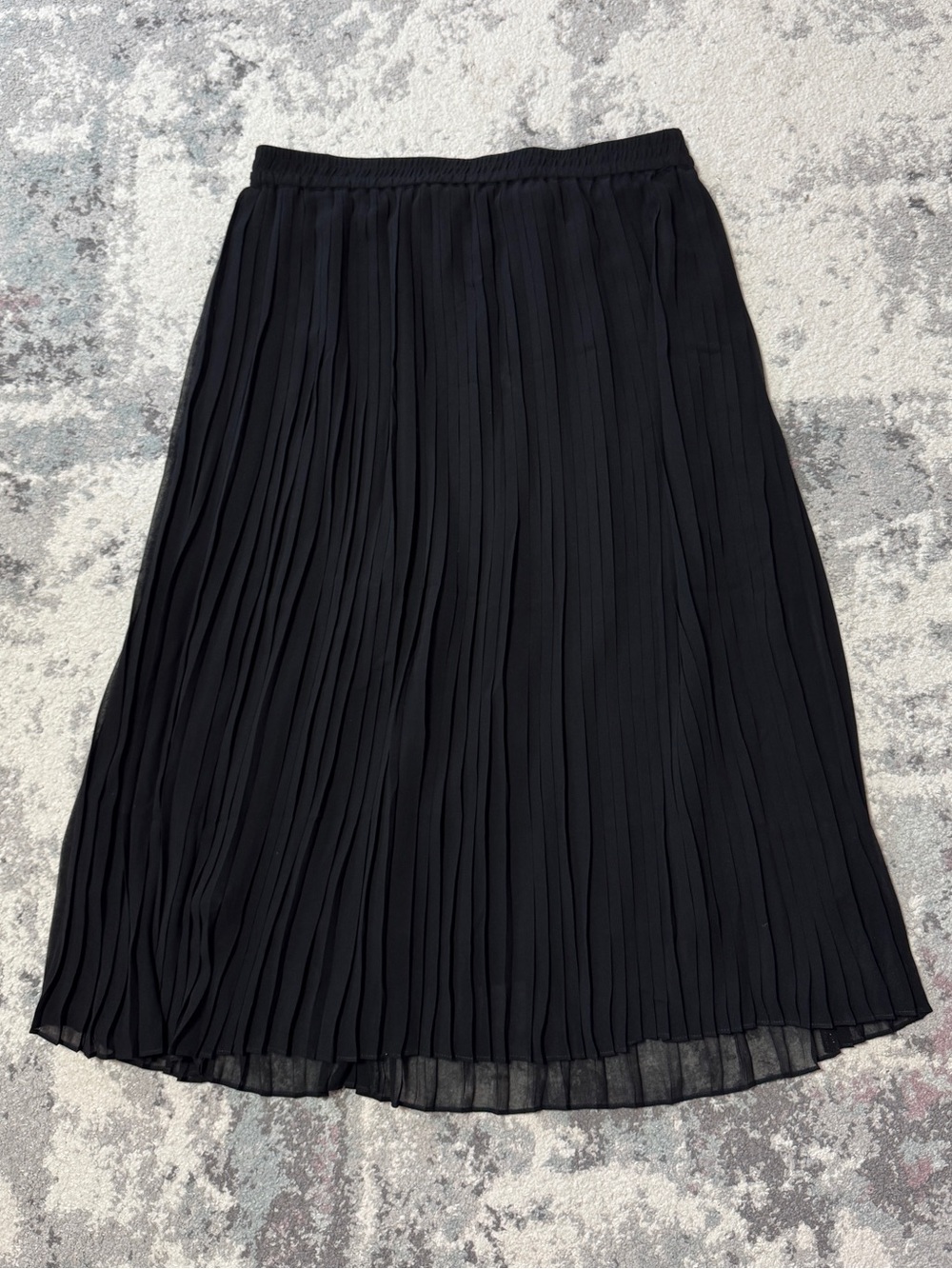 NWOT Danier Black Pleated Midi Skirt
